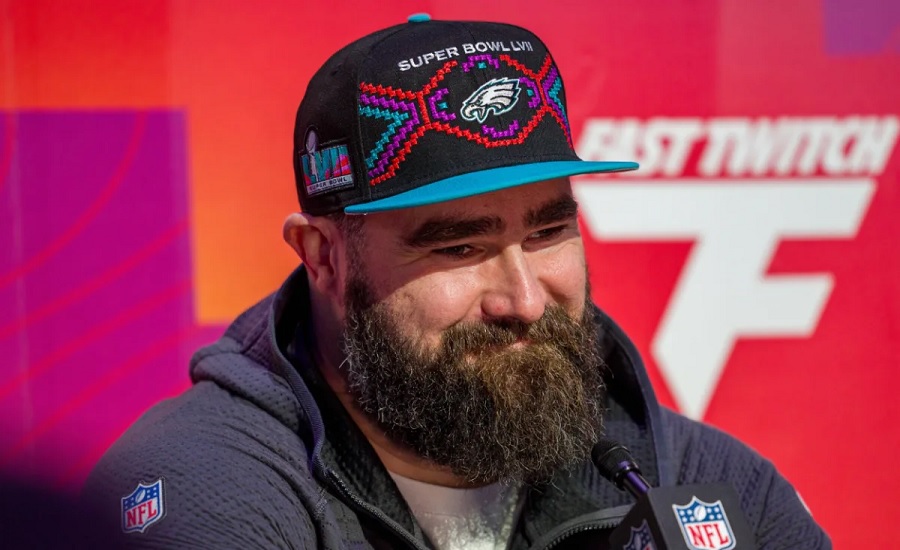 Jason Kelce Confirms he will be RETURNING to Philadelphia Eagles and