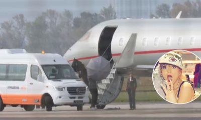 Taylor Swift lands in Singapore
