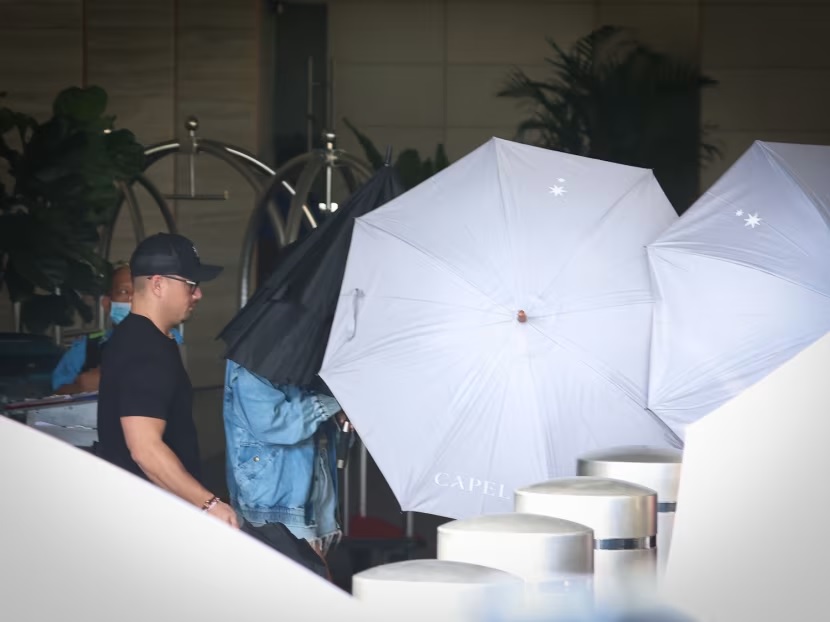 Taylor Swift leaving Singapore airport