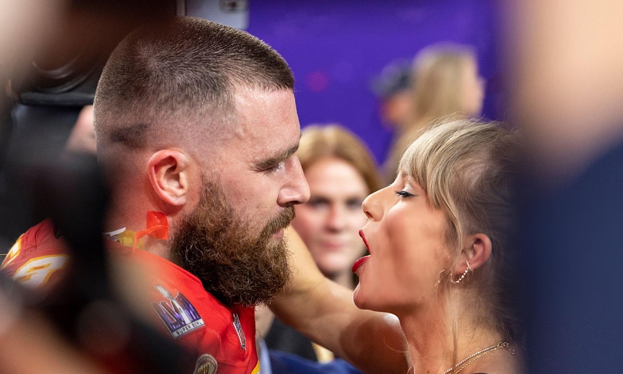 Travis Kelce and Taylor Swift at Super Bowl