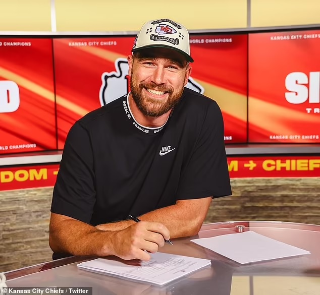Travis Kelce Signing his Final Contract with the Chiefs